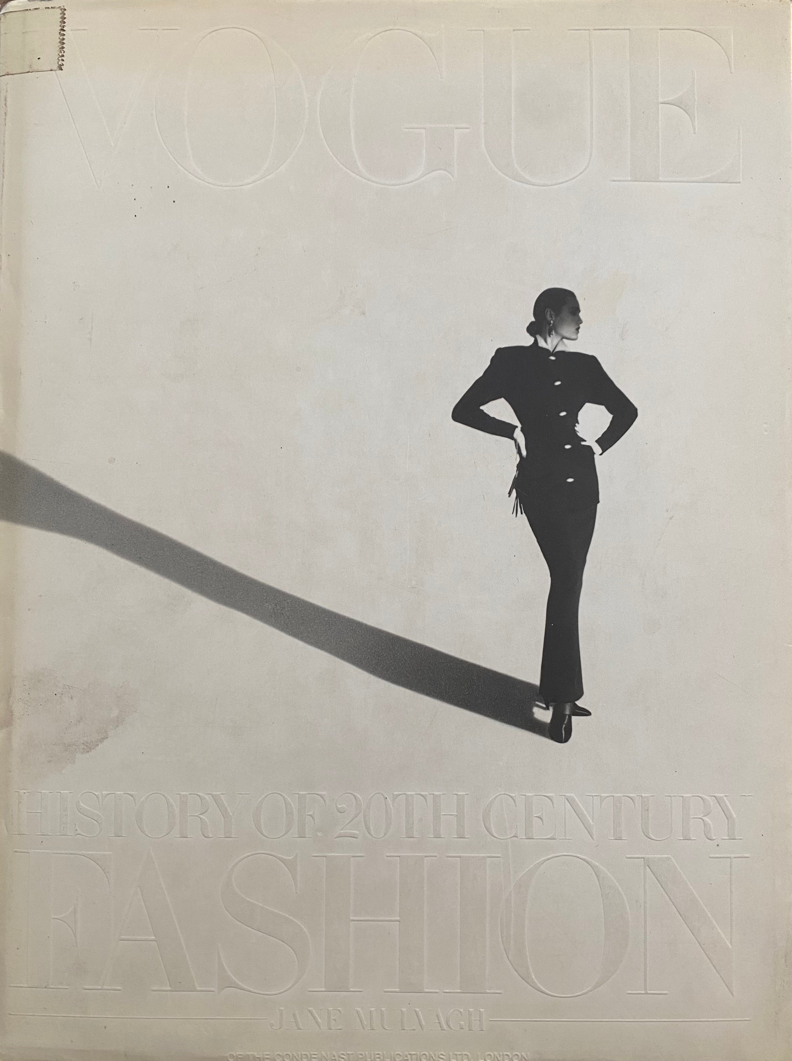 Vogue / History of 20th Century Fashion