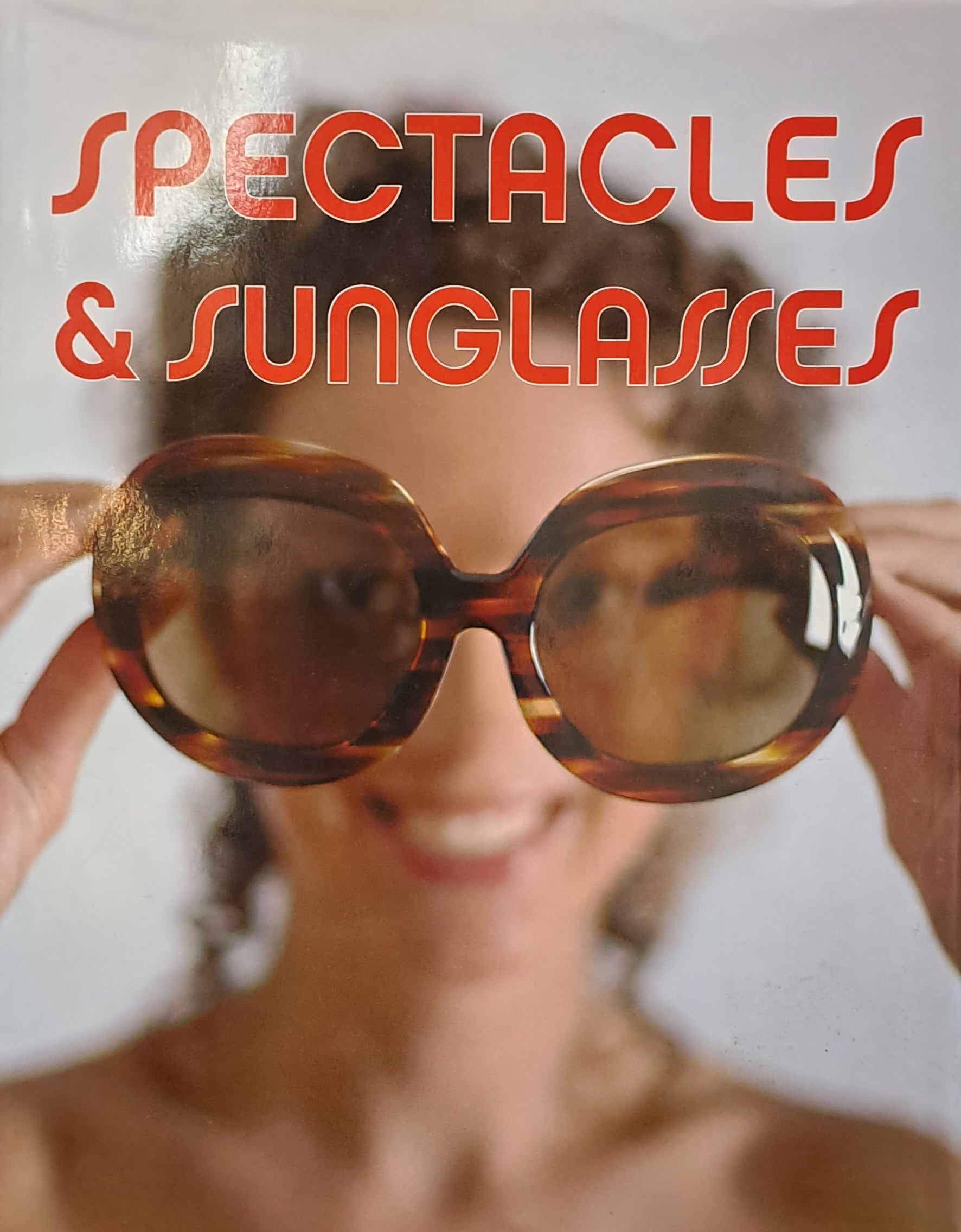 SPECTACLES & SUNGLASSES
