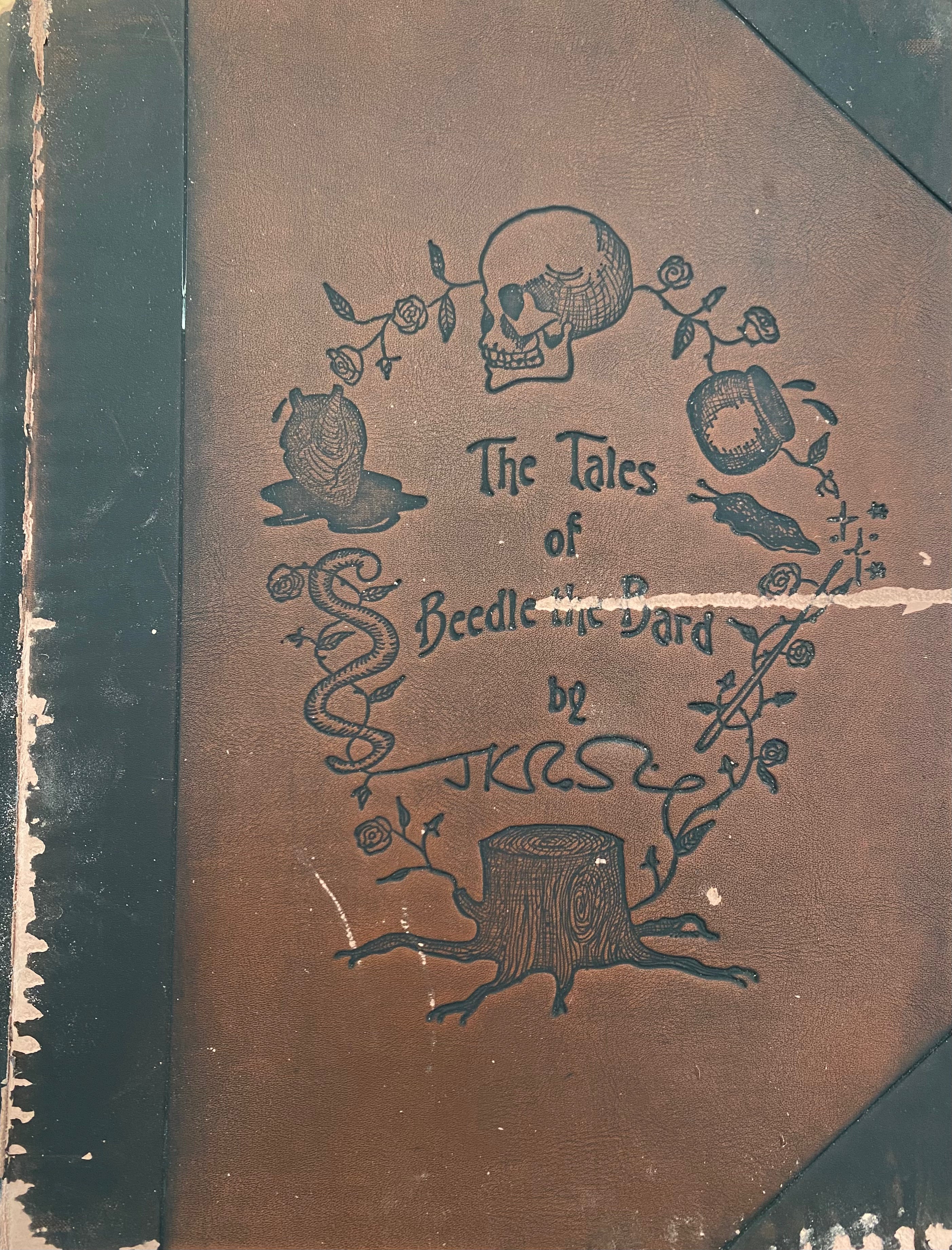 The Tales of Beedle the Bard: Collector's Edition / by J. K. Rowling
