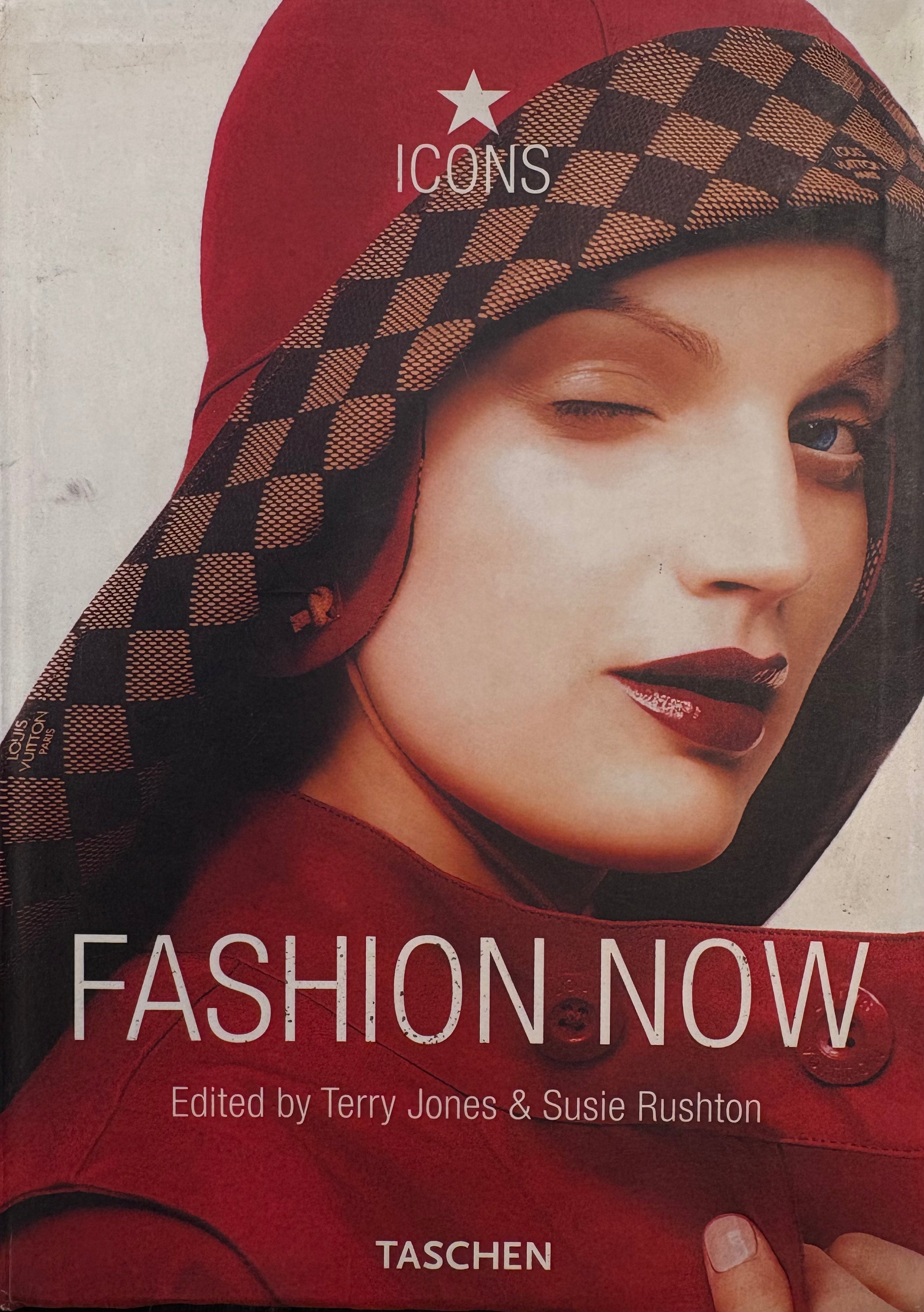 FASHION NOW