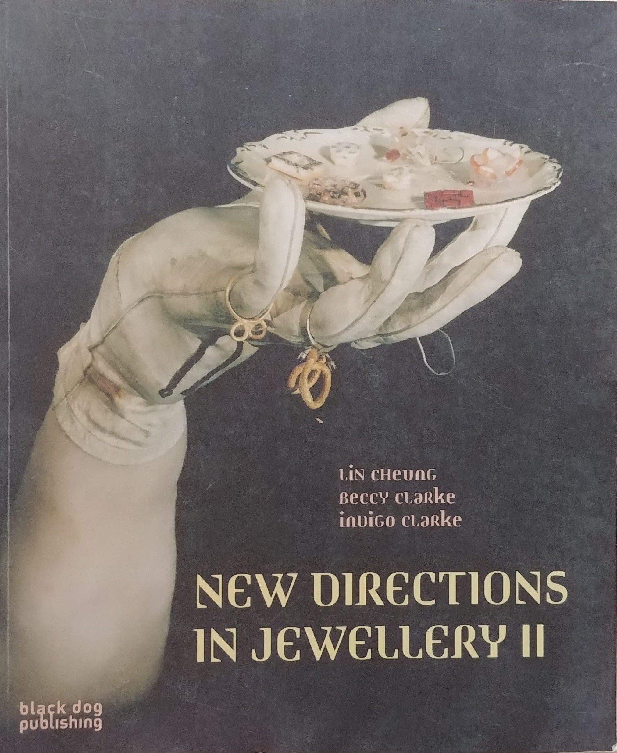 NEW DIRECTIONS IN JEWELLERY II