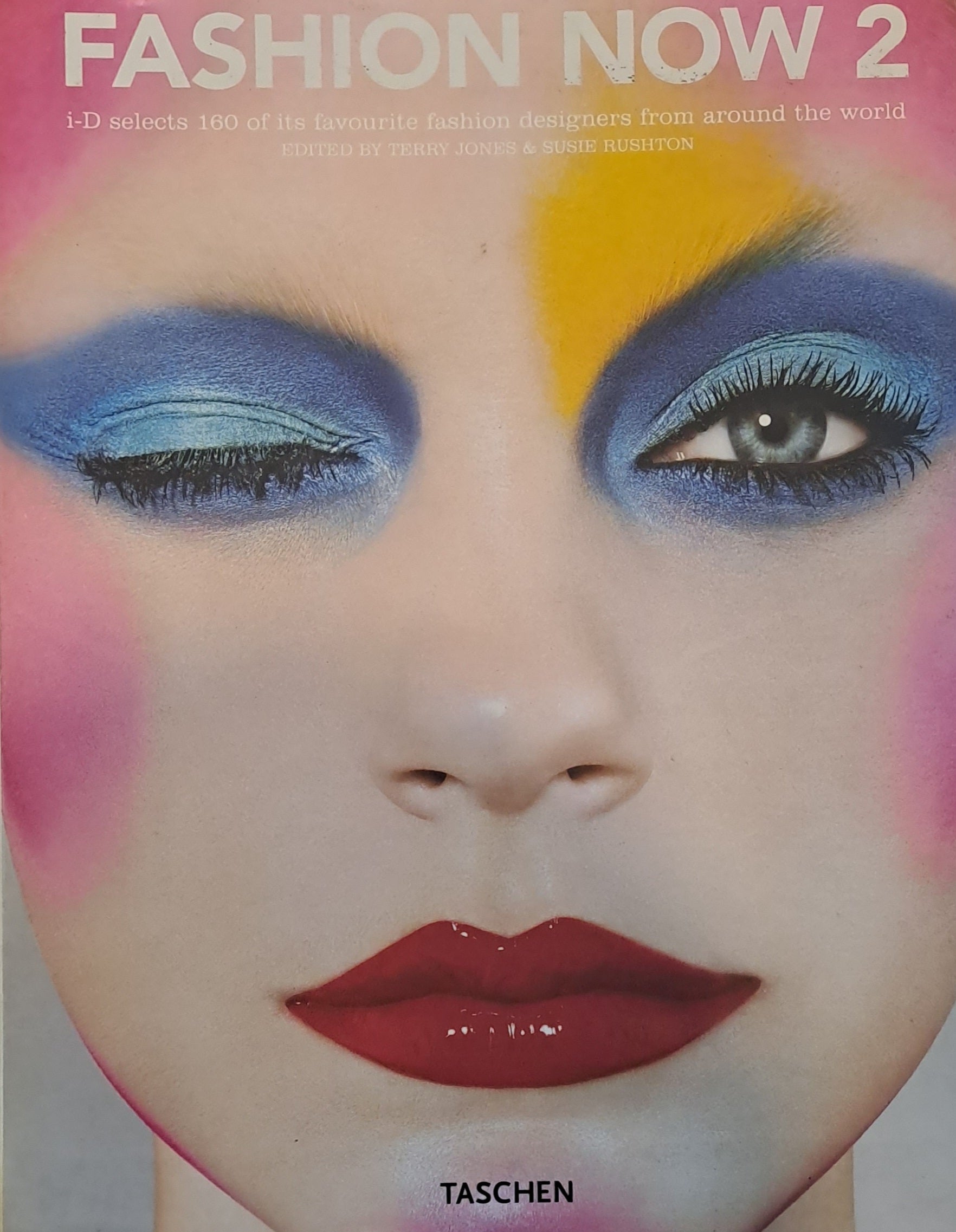 FASHION NOW 2