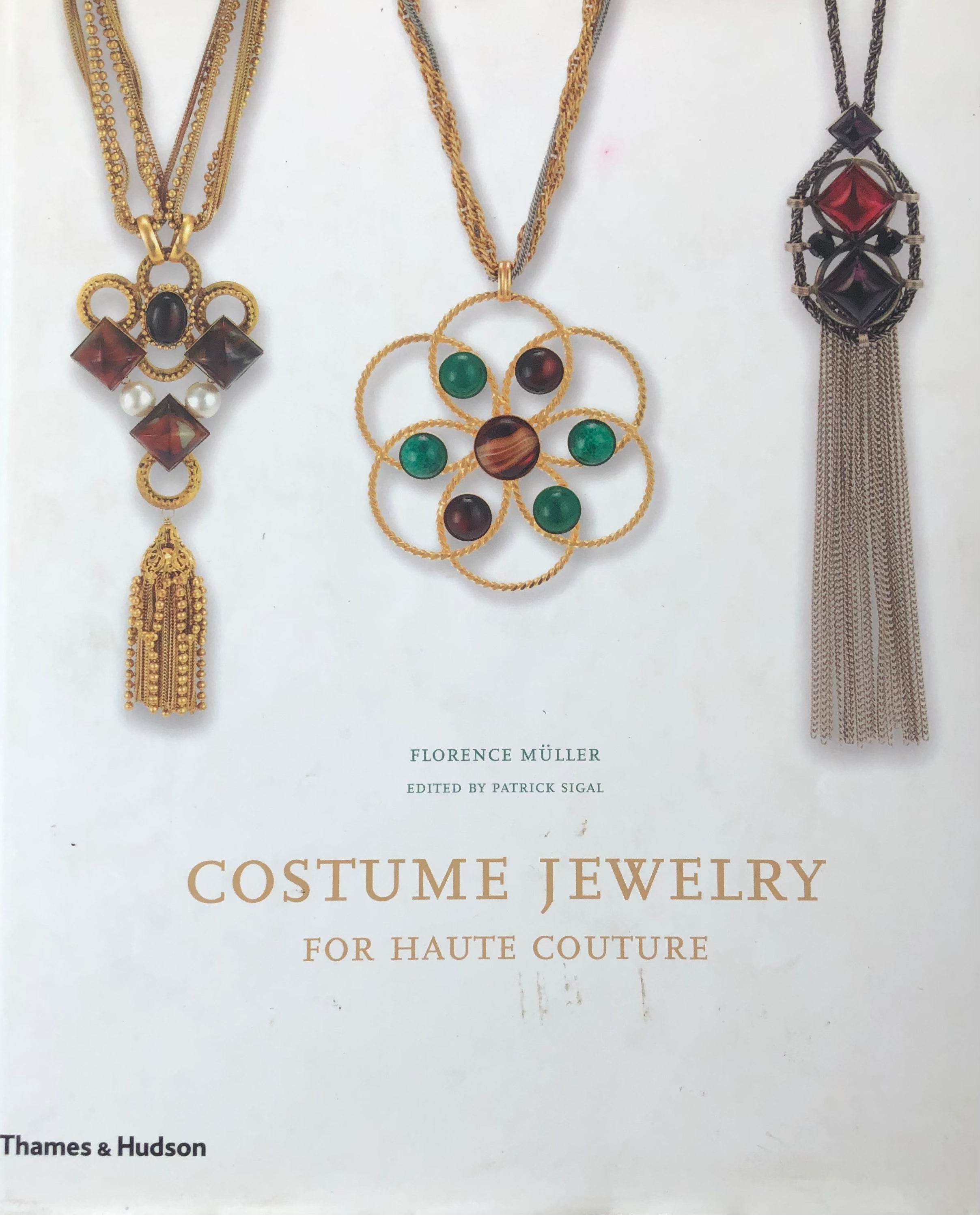 COSTUME JEWELRY/ FOR HAUTE COUTURE